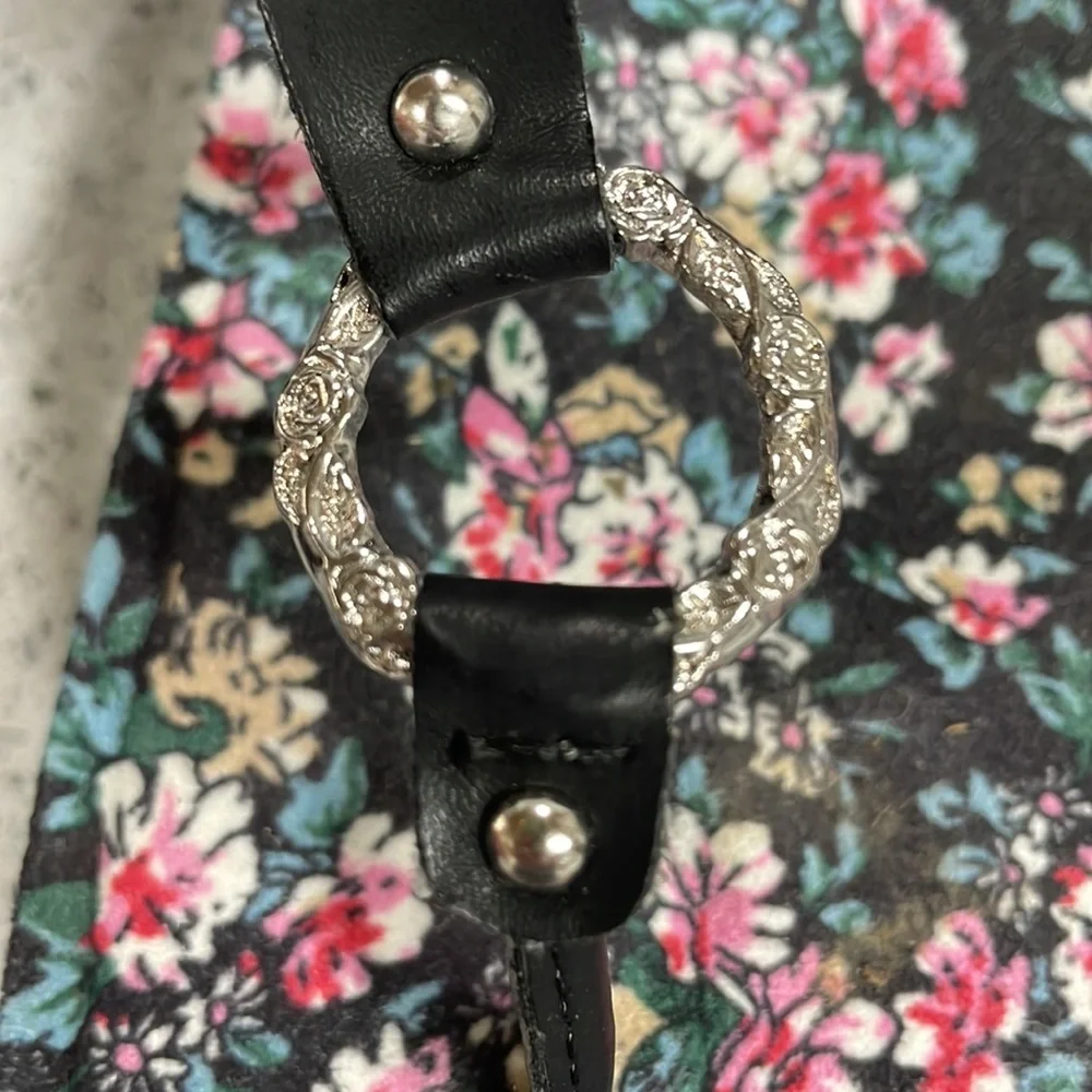 Algeria Moxi Enchanting Thong Sandal - Picture 5 of 11